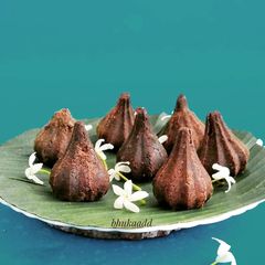 A picture of Oreo Modak.