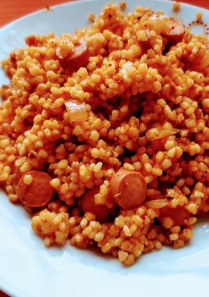 Tarhonyás,virslis lecsós egytálétel 🥘 recept fotója