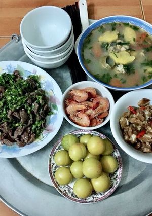 Hình của món CĐ: Cơm gia đình.