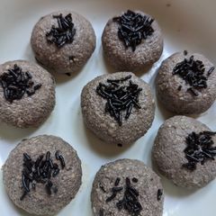 A picture of Dark Chocolate Sondesh.