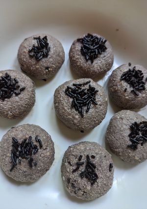 A picture of Dark Chocolate Sondesh.