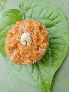 கேரட் ஹல்வா(carrot halwa recipe in tamil) செய்முறை முக்கிய புகைப்படம்