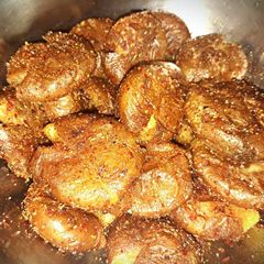 A picture of Aloo Tuk.