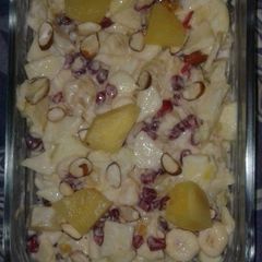 A picture of Creamy fruit salad.