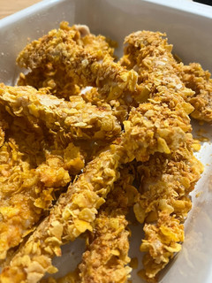 Una foto de LA RECETA de fingers de pollo crujientes