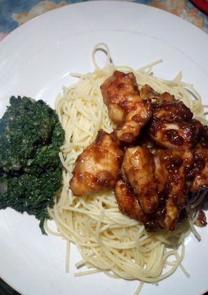 A picture of Chicken, pasta and mchicha #maindish#teamalpha#luhyalocaldishes.