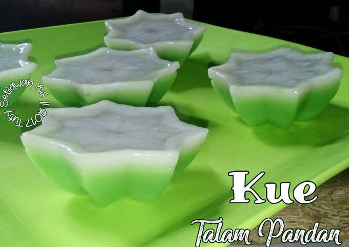 Easiest Way to Prepare Yummy Kue Talam Pandan