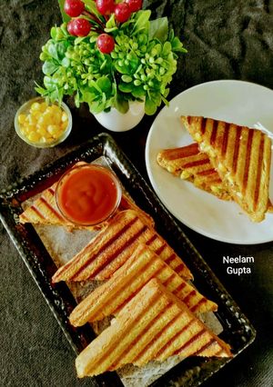 A picture of Corn Vegetables Sandwich.