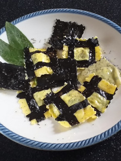 Foto di ♡RAVIOLI BICOLORE CON BIETA E RICOTTA♡