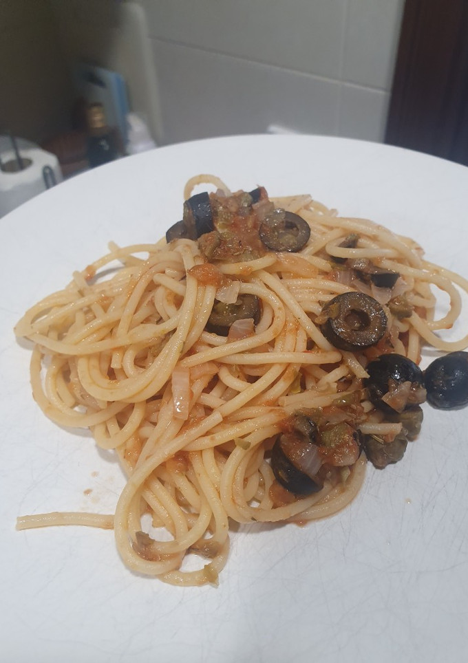 Una foto de Spaguetti alla Puttanesca