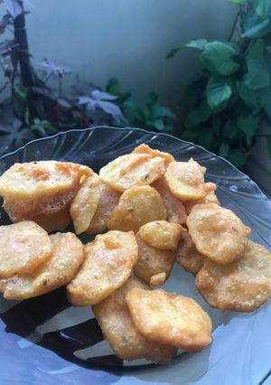 A picture of Potato fritters platter.