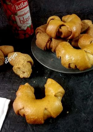 A picture of Soft bread rolls.