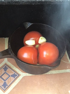 A picture of California Farm Roasted Fresh Tomato Pizza Sauce.