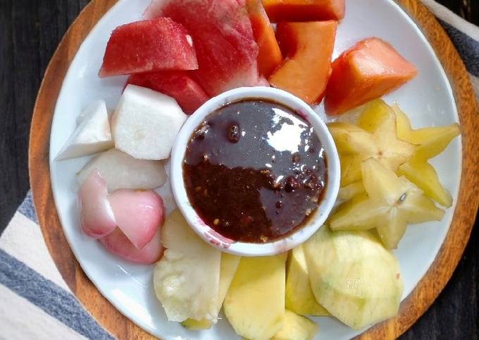 Resep 115.Rujak Buah yang Lezat Sekali