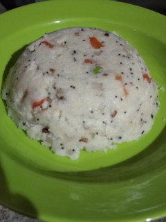 ઉપમા (Upma Recipe In Gujarati) રેસીપી મુખ્ય ફોટો