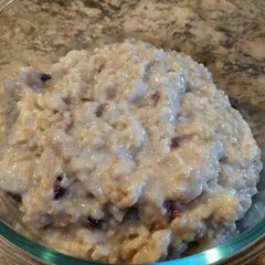 A picture of Steel Cut Oats.