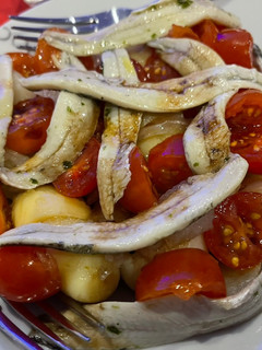 Una foto de Ensalada de boquerones