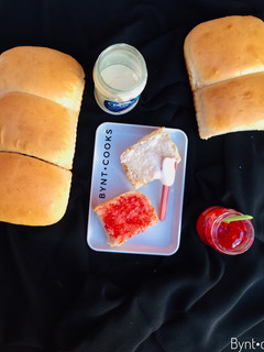A picture of Bread.