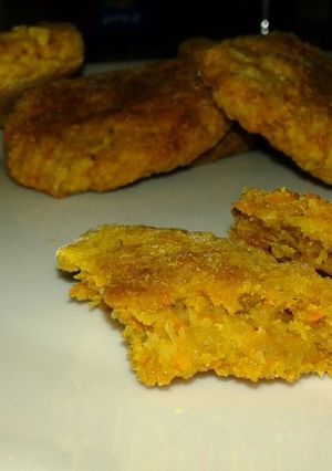 Una foto de Galletitas de zanahoria manzana y avena