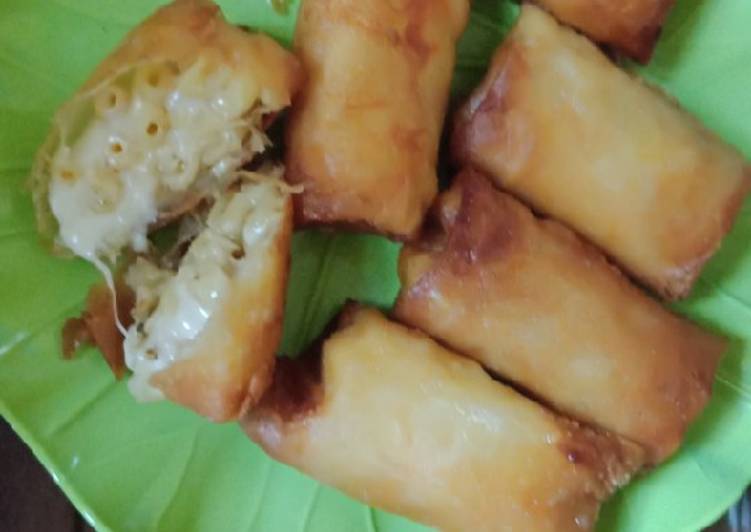 Lumpia makaroni mozarella