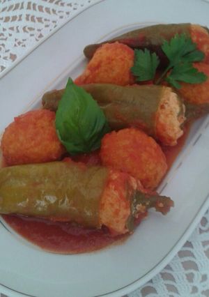 Foto di Friggitelli e polpette al sugo