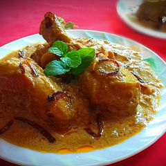 A picture of Shahi Chicken Rezala.