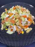 Ensalada de pasta con salmón