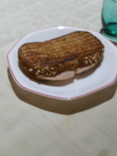 Una foto de Sándwich de Pavo
