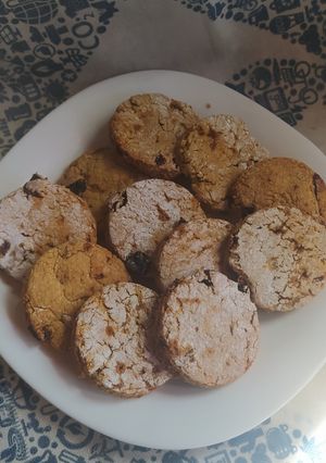 Una foto de Galletitas De Azafrán y Pasas De Uva