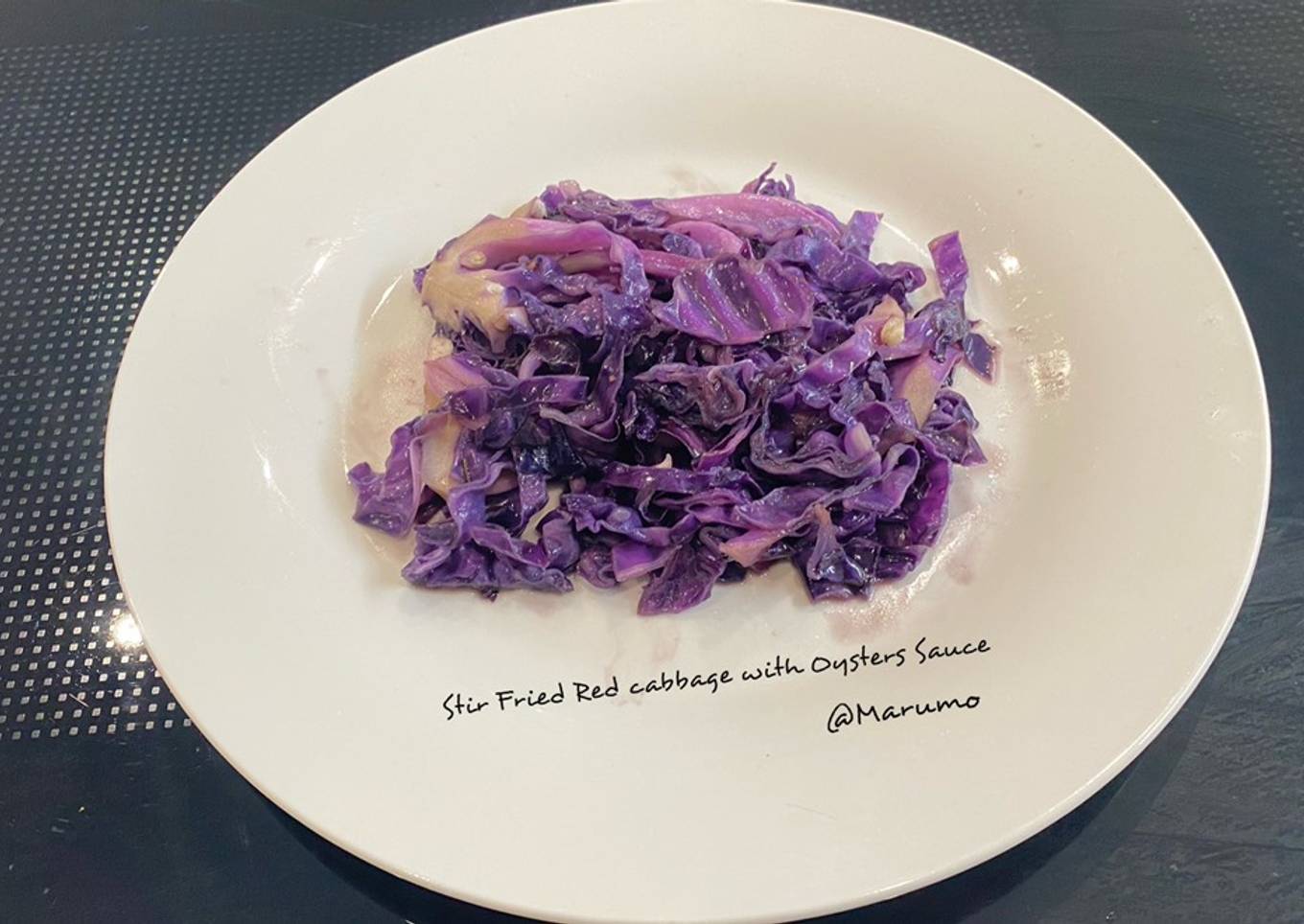 Stir Fried Red cabbage with Oysters Sauce