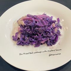A picture of Stir Fried Red cabbage with Oysters Sauce.