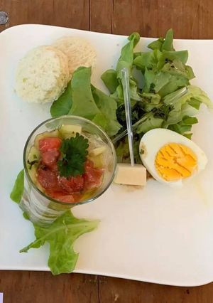 Une photo de Verrine tomate, concombre,feta