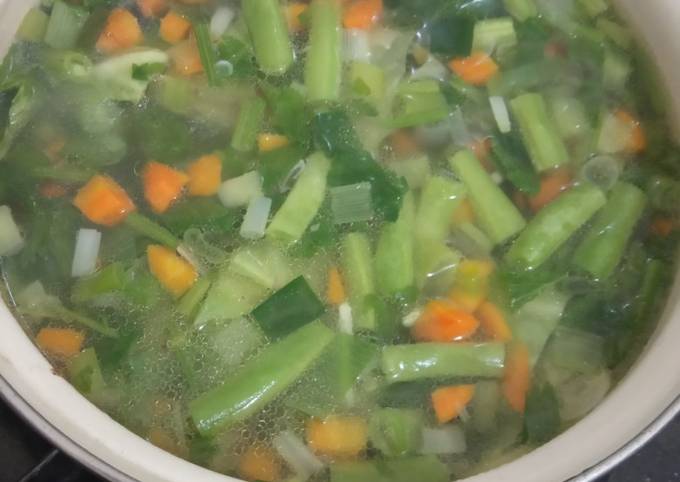 Sayur Sop Sayur Makaroni Simple, no Uleg-uleg