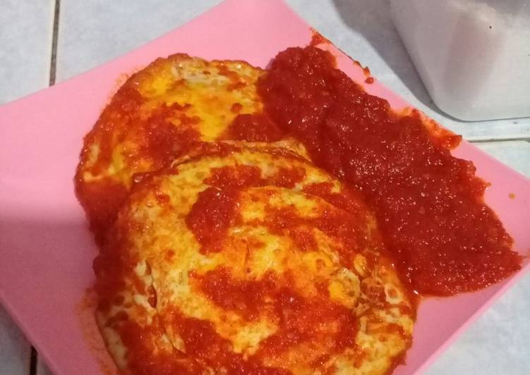 Resep Telor ceplok sambal balado, Lezat Sekali