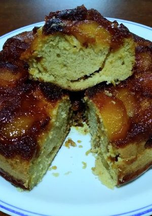 Una foto de Tarta de manzana invertida en sartén doble 🍎