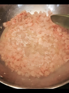 Una foto de Camarones al Limón y vegetales#semana santa
