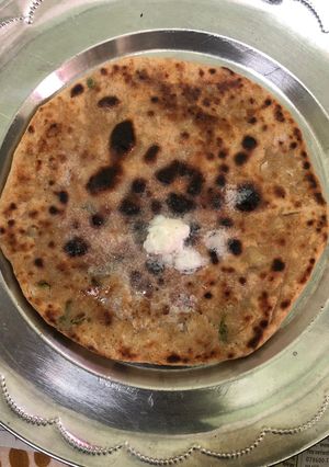 A picture of Gobhi ka parontha.