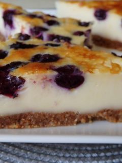 Áfonyás sajttorta recept recept fotója