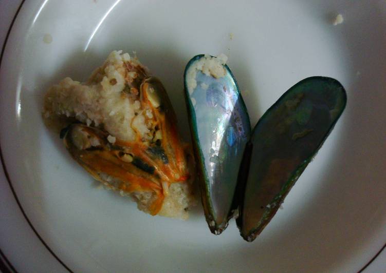 How to Prepare Quick Stuffed Mussels