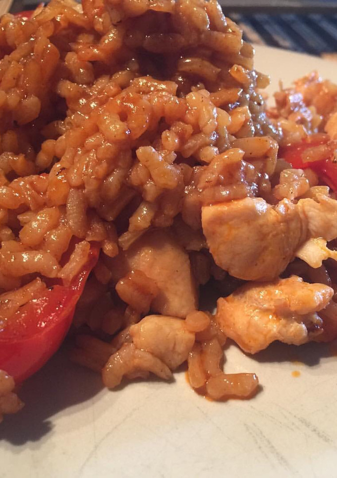 Una foto de Arroz con pollo
