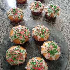 Una foto de Muffins de limón, relleno con dulce de leche