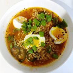 A picture of Hot & Spicy Ramen Noodle Soup.
