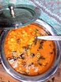 Chanay ki dal salan