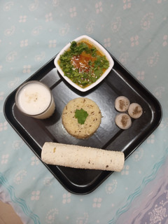 જીરા રાઈસ અને દાળ તડકા (Jeera Rice Dal Tadka Recipe In Gujarati) રેસીપી મુખ્ય ફોટો