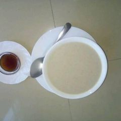 A picture of Ground nuts, Cassava, Yam and Arrow root 'soup' porridge.