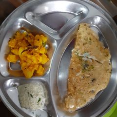 A picture of Rava dosa.
