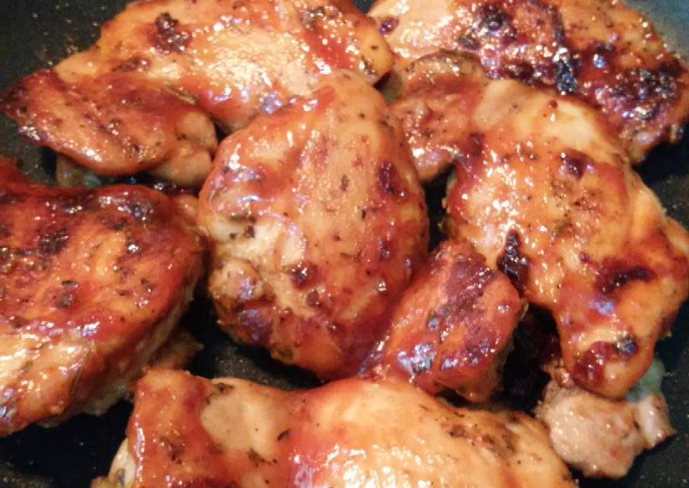 Filete de muslos corto con salsa bbq casera