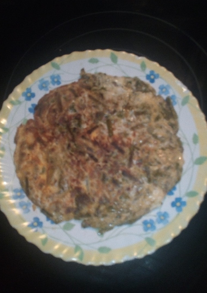 Una foto de Tortilla de espárragos con jamón