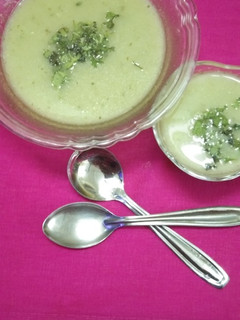 A picture of Onion garlic soup immunity booster.