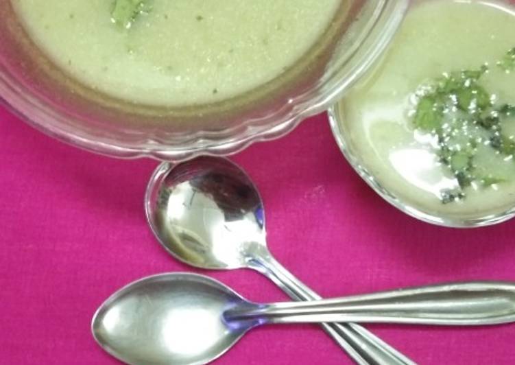 Recipe of Speedy Onion garlic soup immunity booster
